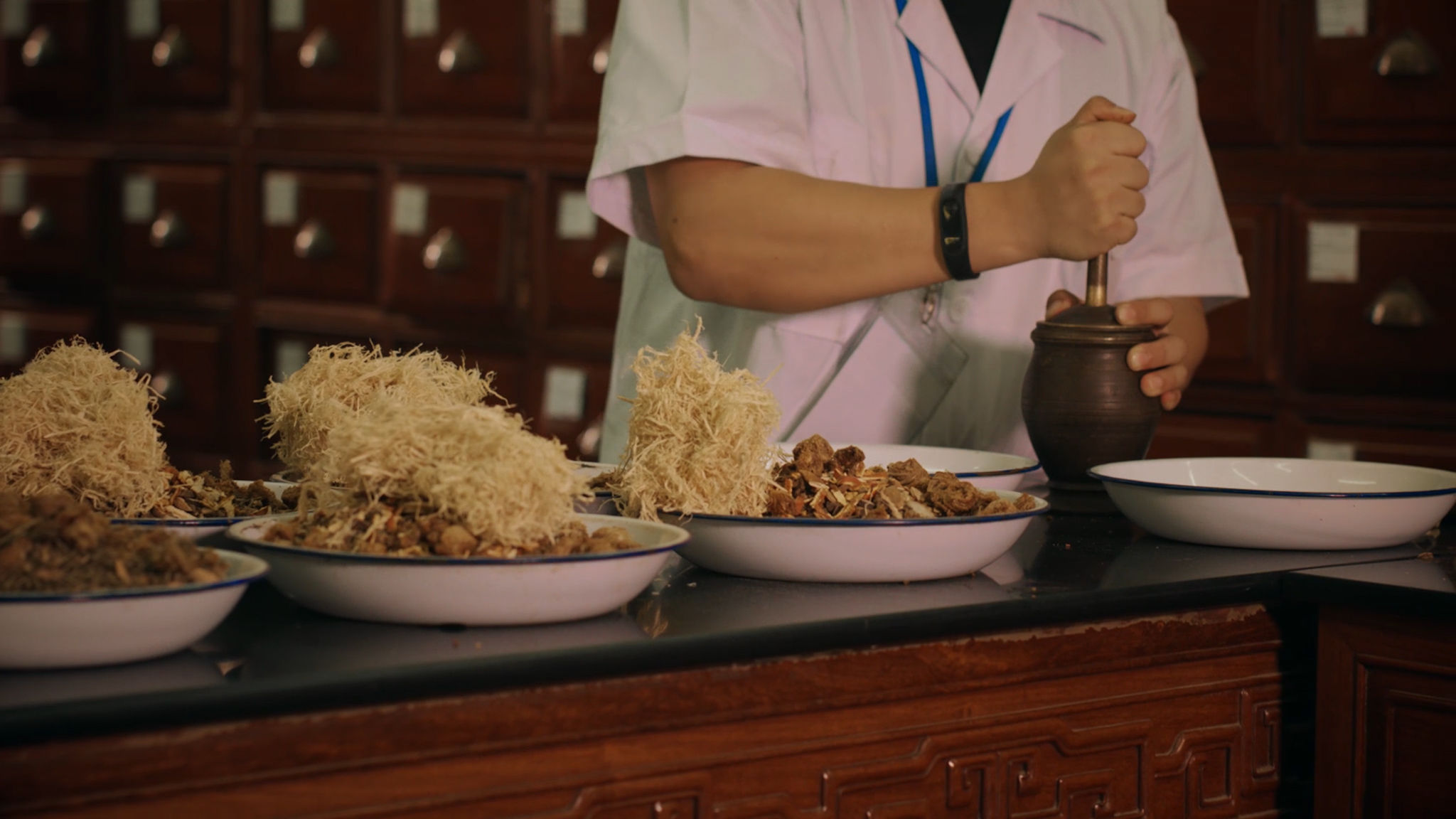 中医针药联合治疗心肾不交型绝经综合征失眠有何优势？