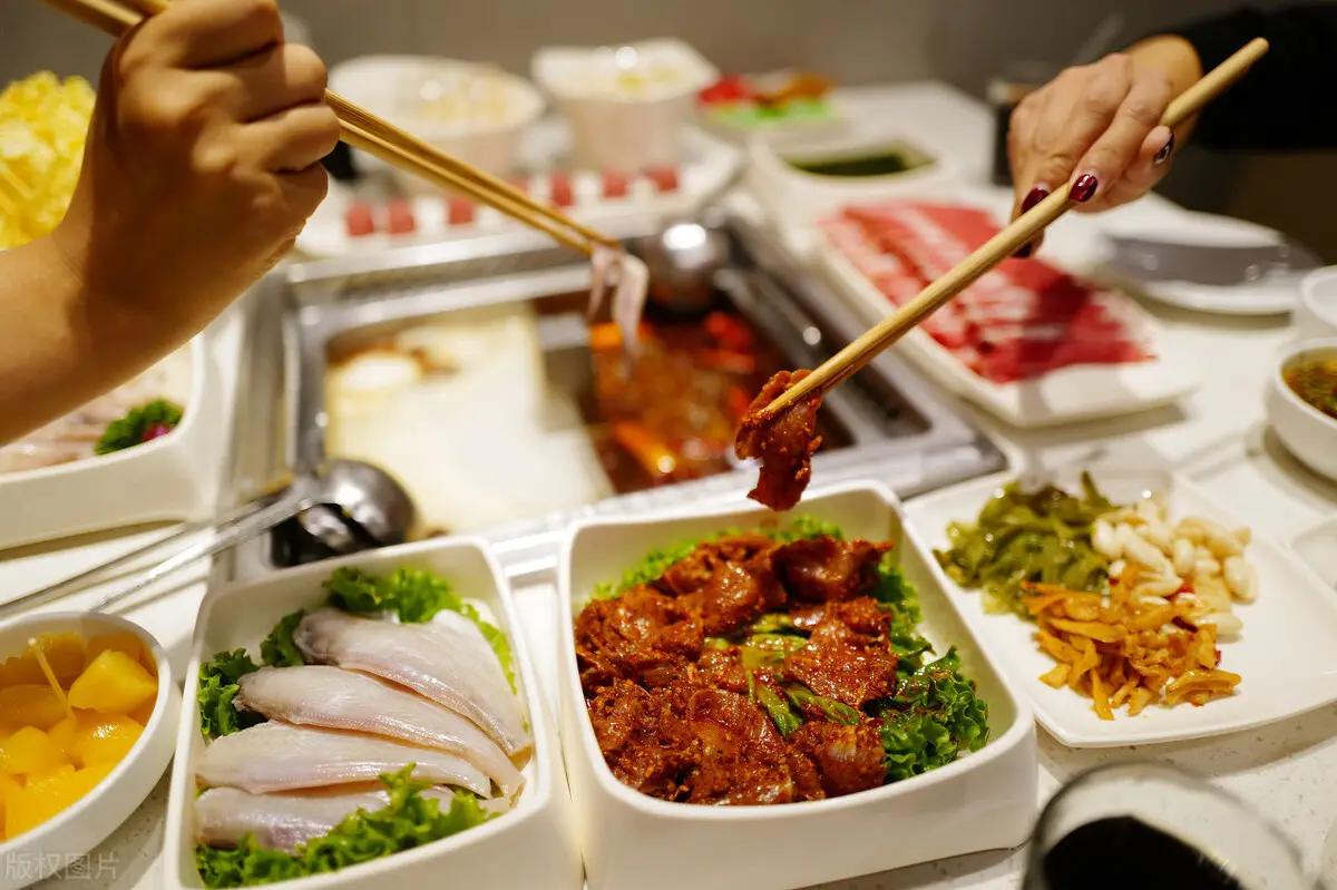 锅火,财报不火,企业上火!2022的火锅还能火吗?