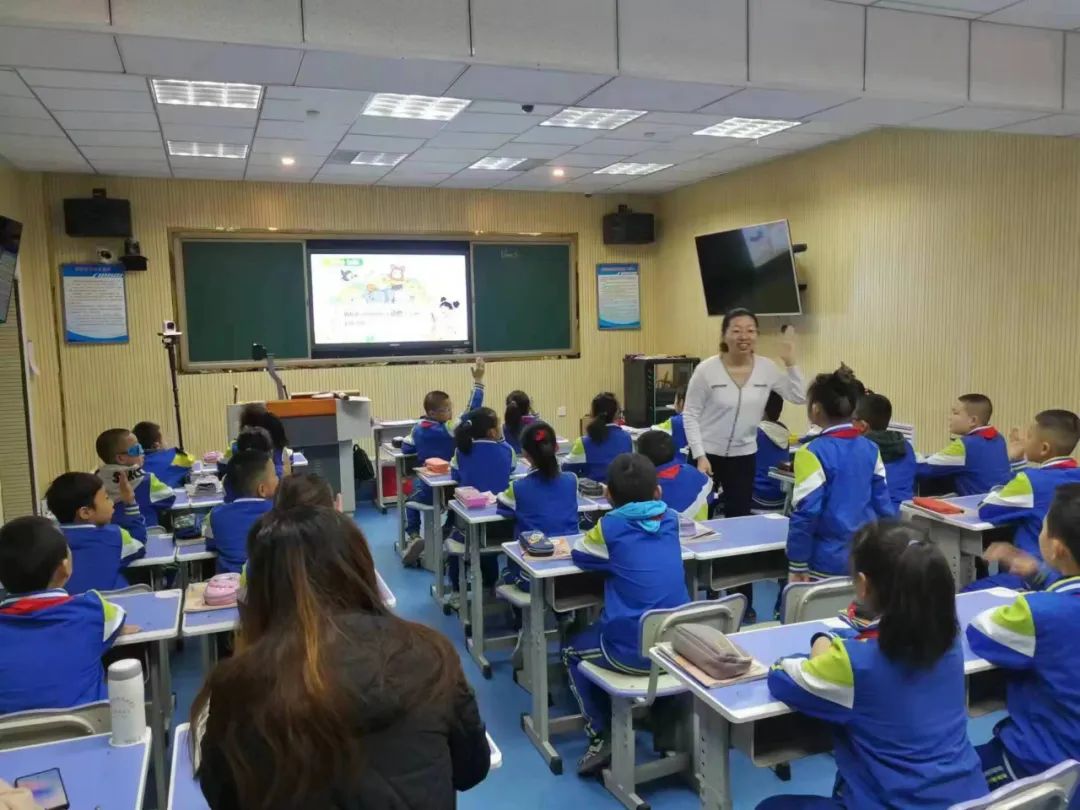 打造教育强区谱写教育新篇章,打造义务教育新高地