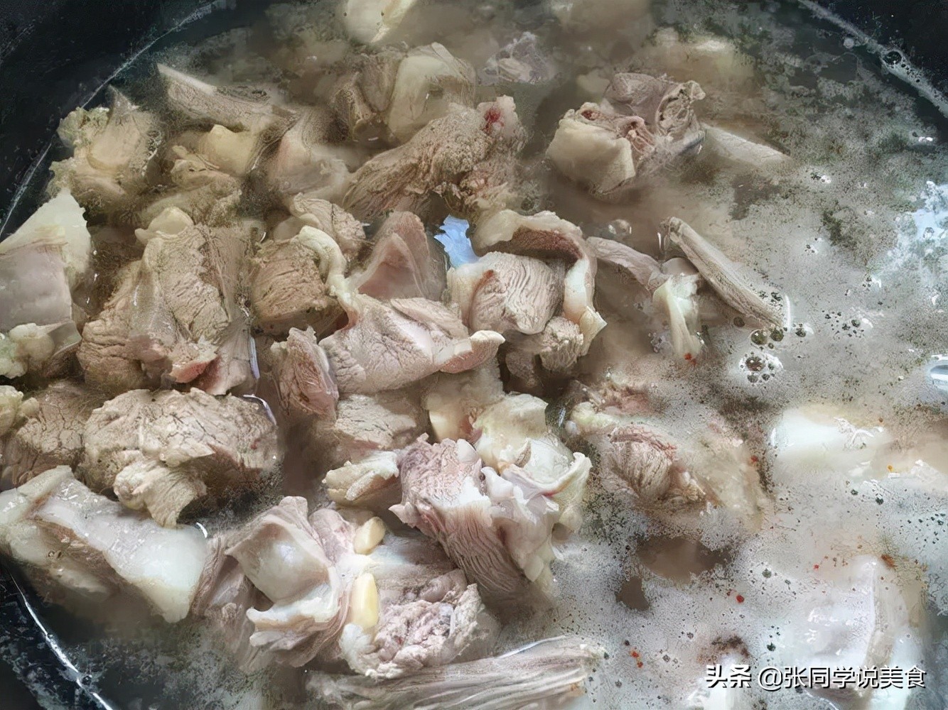 灵芝枣仁猪心汤,羊肉红枣灵芝汤