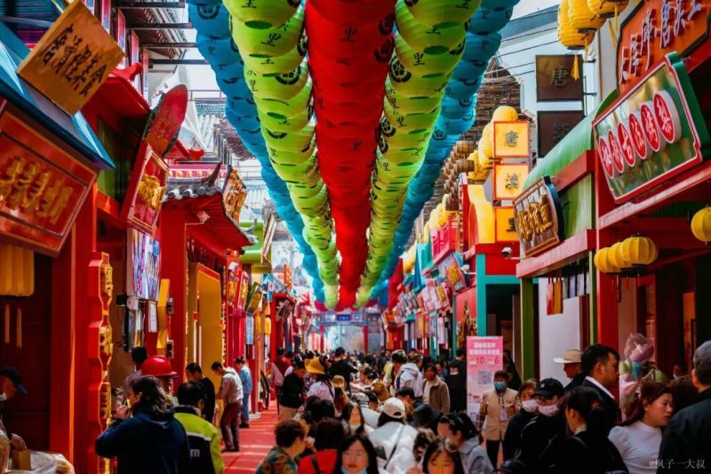 车型全!品牌多!直击底价!这个周末来海田创意广场逛汽车房产展品美食!