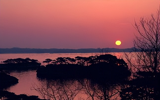 昆明和徐州哪个城市宜居,昆明的气候怎么样是宜居城市吗