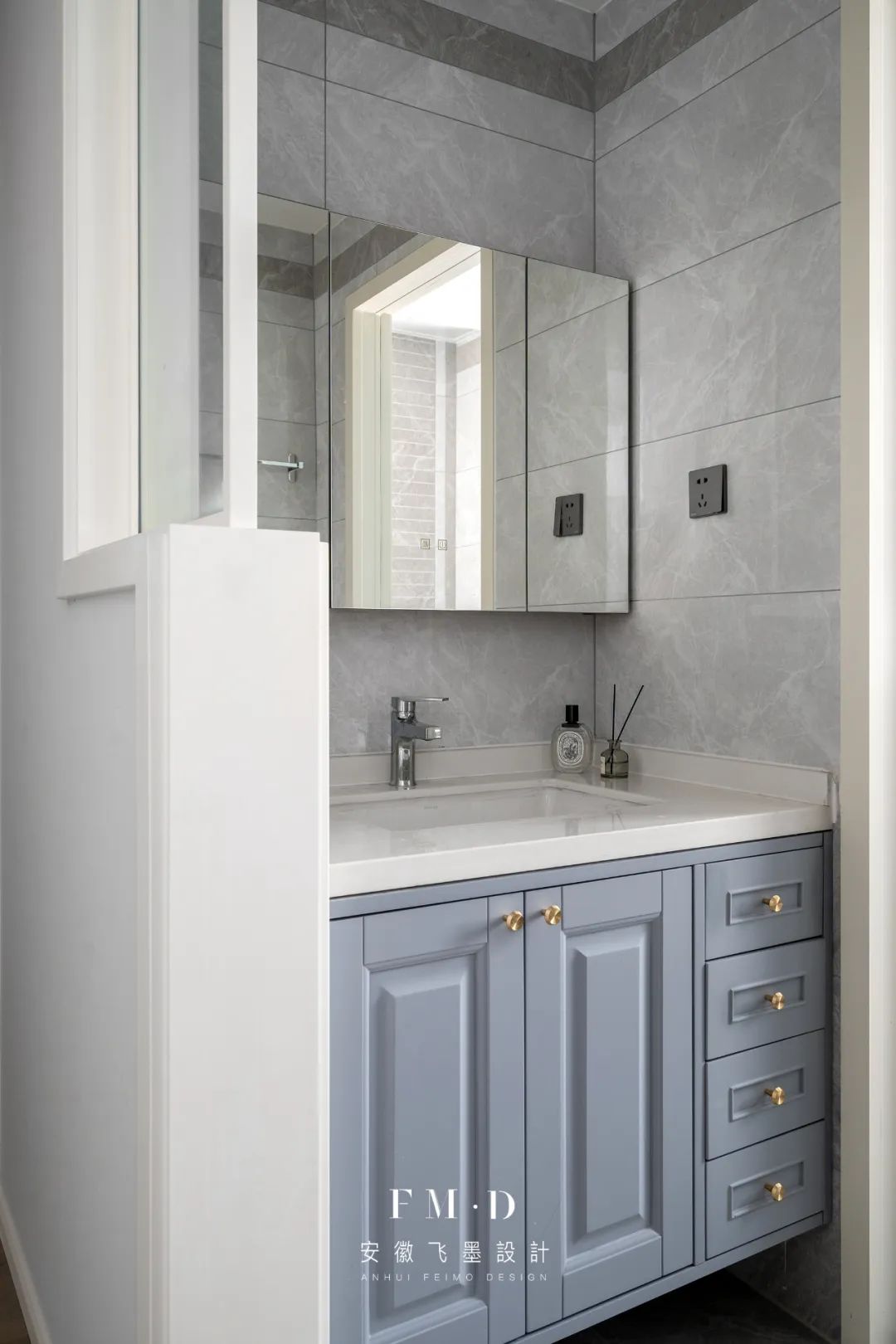 屋子太暗不想开灯怎么引进阳光,室内黑采光不好怎么办