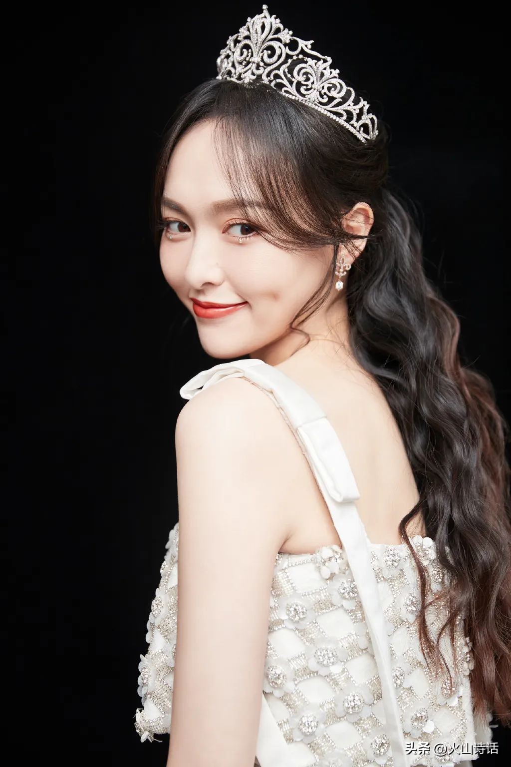 唐嫣：一个地道的上海姑娘为何甘愿做一个小县城的儿媳？