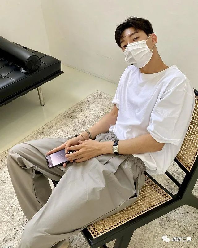 像干净气质的男大学生！3位又帅又会穿的韩国Ins博主夏季穿搭参考