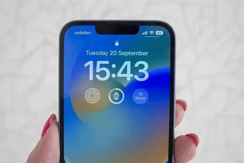 苹果iphone14降价600元值得入手吗,苹果iphone14标准版值不值得买