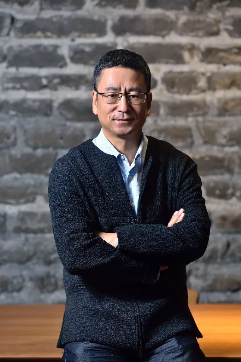 白岩松与妻子共事20多年,白岩松镇江女婿