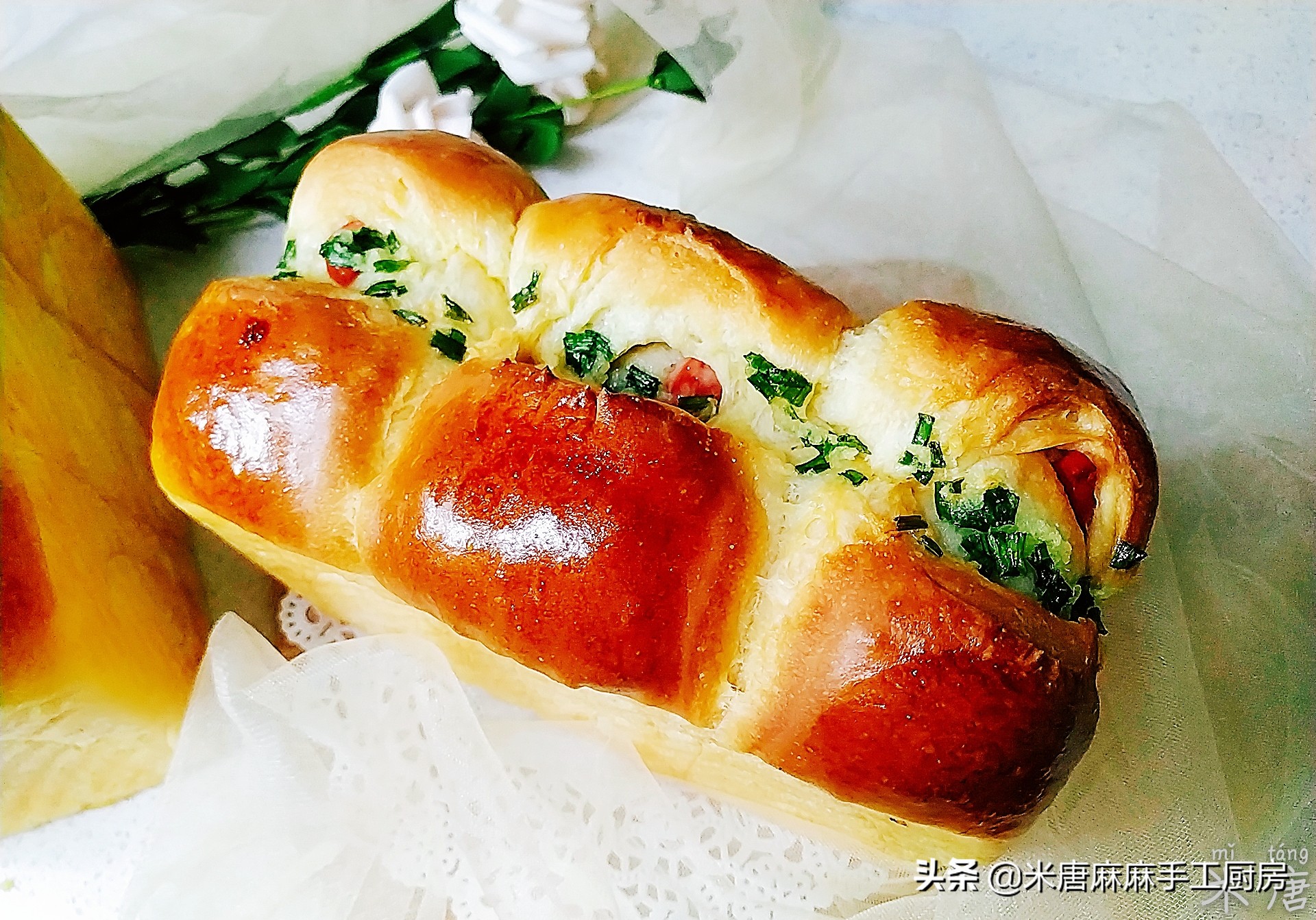 米唐麻麻吐司视频,轻松get简单又好吃的蒜香吐司