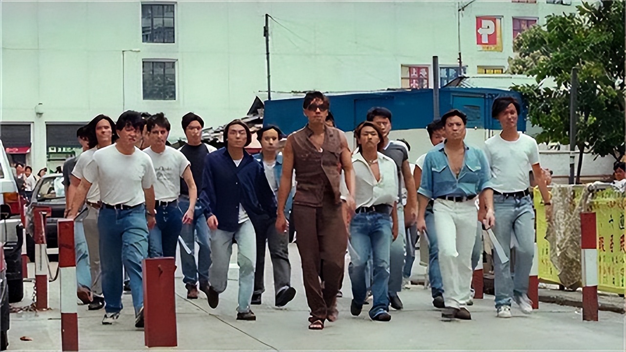 为什么香港有那么多黑帮?1997年香港回归,黑帮到底去哪了?