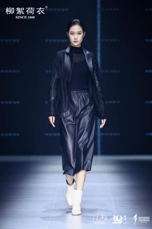 2023年新款时尚女装盐系气质,盛泽时尚女装