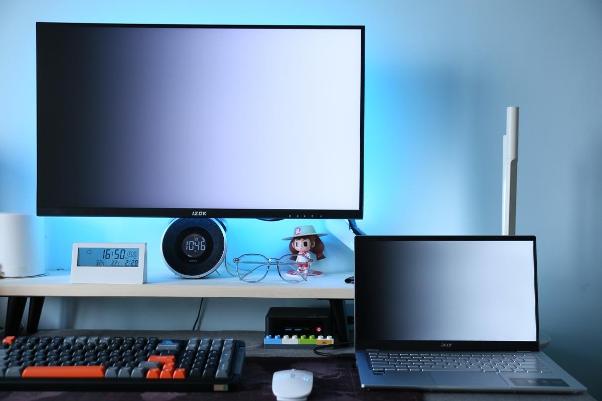 色域100%srgb不闪屏的显示器,不漏光的4kips显示器