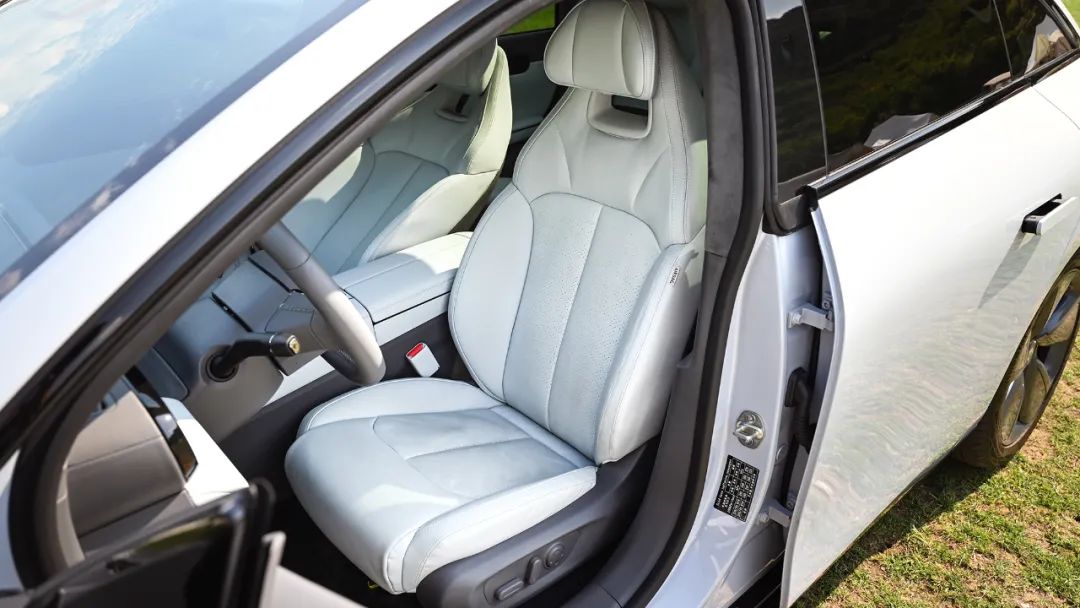 15万的零跑c01值不值得入手,降价后的零跑c01值得买么