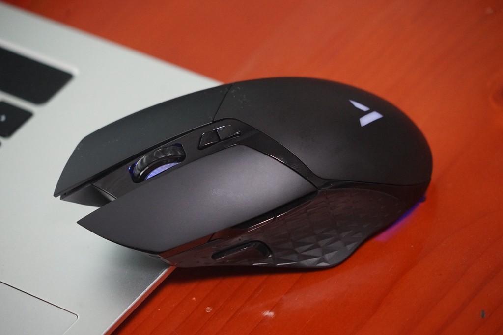 雷柏V30W游戏鼠标,雷柏v30w游戏鼠标评测160小时续航