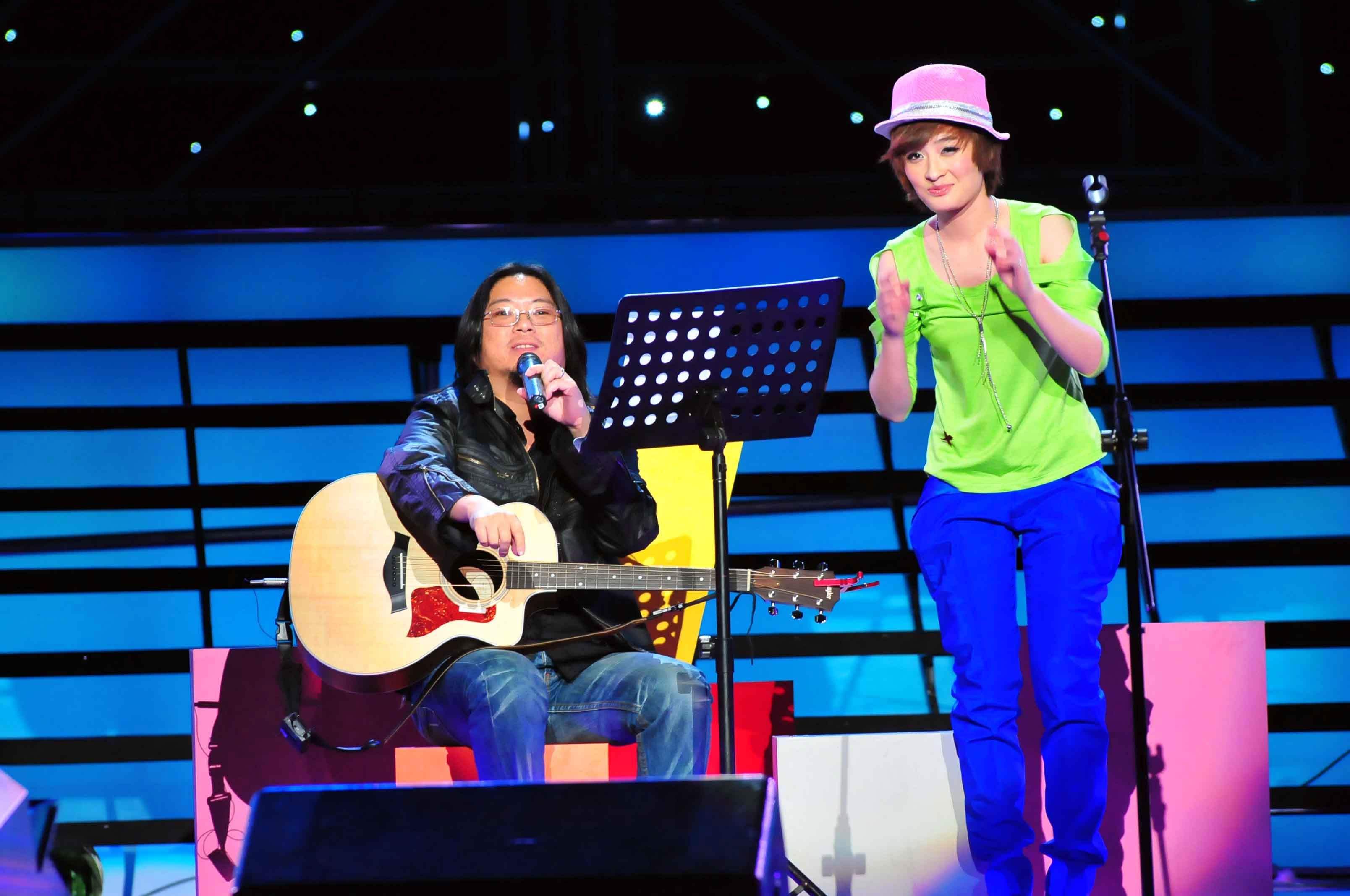 爆出了曾经涉嫌抄袭的黑历史,曾轶可割韭菜后续