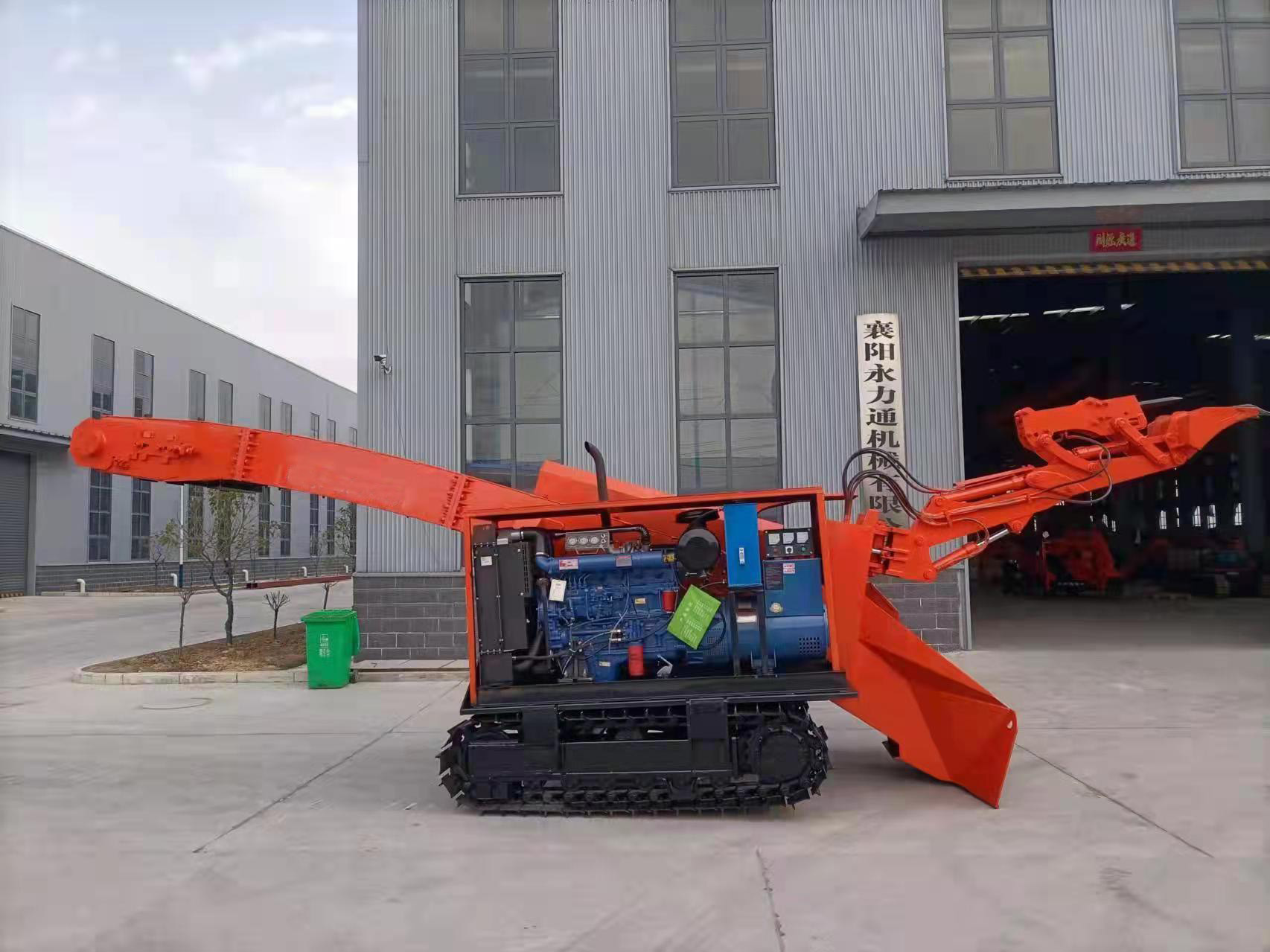 履带扒渣机行走不一致怎么解决,履带扒渣机不动作是什么原因