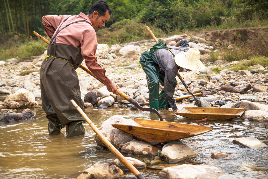 炼金术士都市传说,《现代炼金术士》