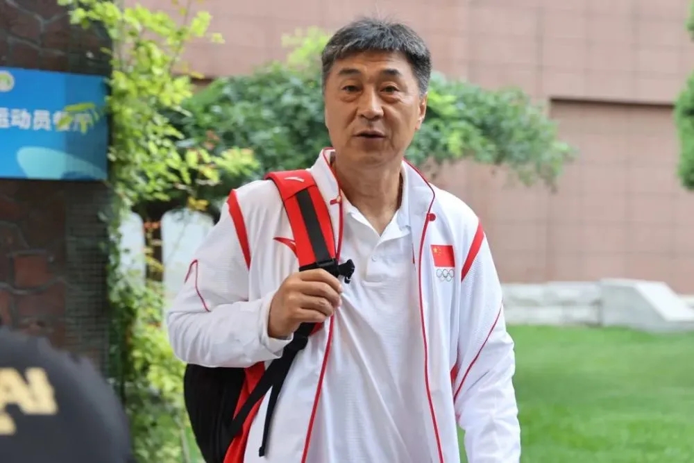 中国足球运动员对郑智的评价,中国男足著名球员名单