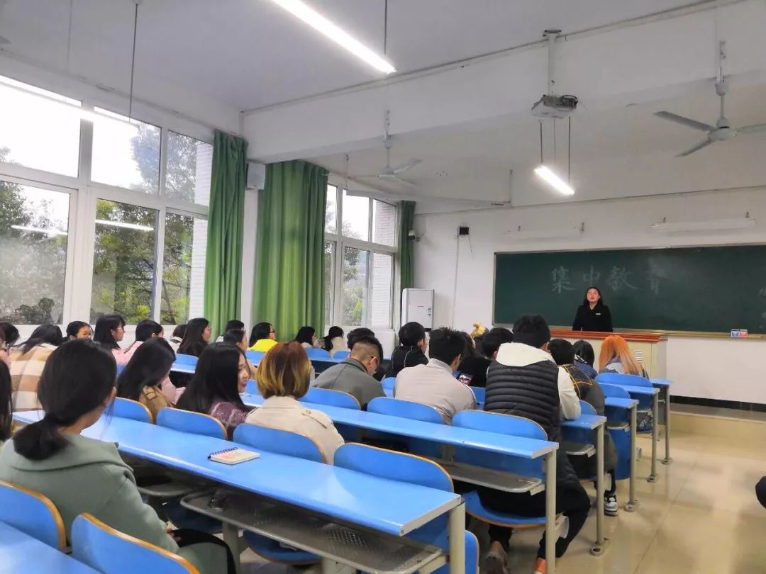 长江师范和重庆二师哪个好,长江师范与重庆第二师范