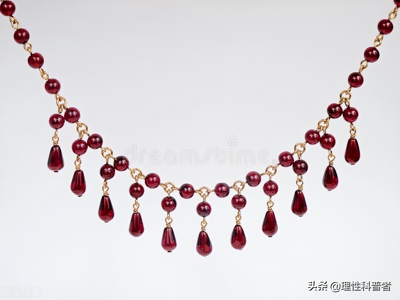 石榴石，绿色属于名贵品种，如何辨别真假石榴石