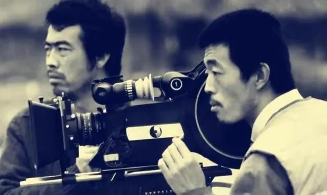 五位长得丑却娶了白天鹅的男星,5位长得丑却娶了白天鹅的男星