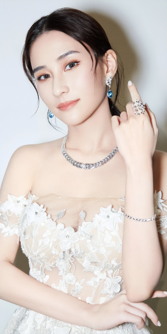 赌王何超莲吴克群视频,吴克群何超莲差几岁