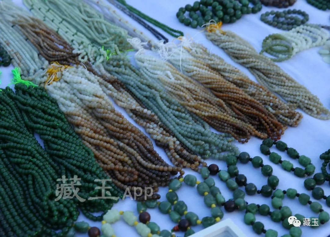 500能买什么样的和田玉手串,300元的和田玉手串是真的吗