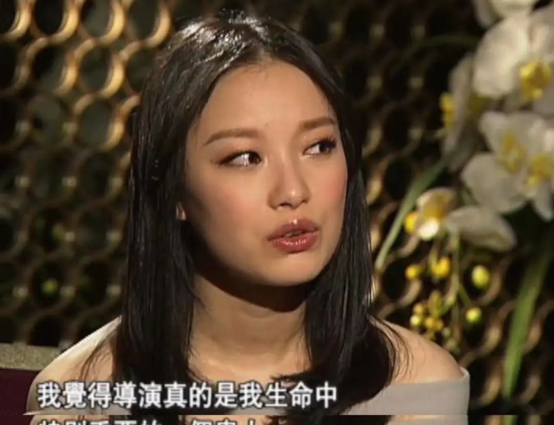 倪妮刚出道跟现在的变化,张艺谋评倪妮倪妮眼含泪