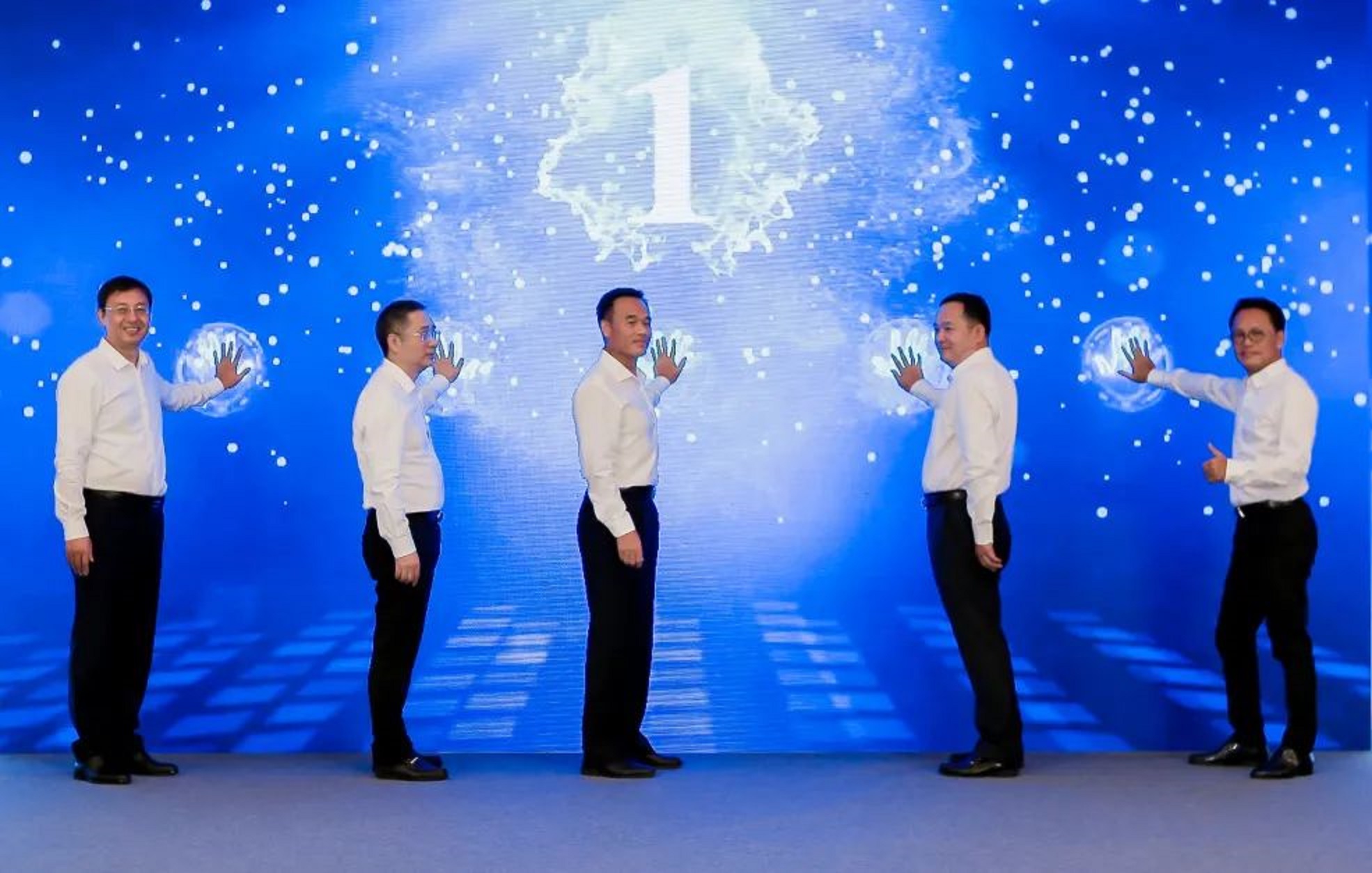 广东南海大黑马：26岁5千本金创业，借壳A股上市，已年入223.75亿