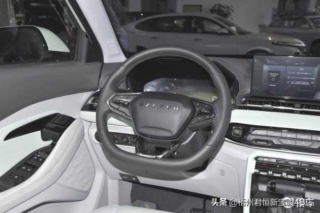 新宝骏rs-3新款装饰品,新宝骏rs-3有360度全景影像