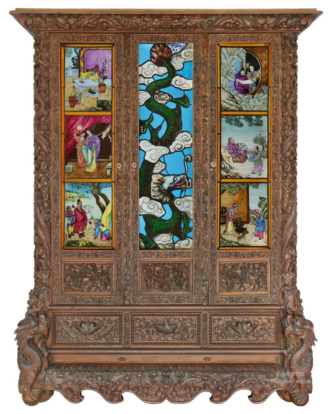 海上文脉看徐汇丨土山湾彩绘玻璃雕花橱柜回归始末
