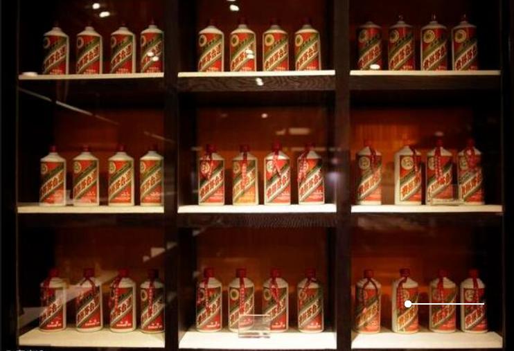 网友晒珍藏酒,网友晒整箱五粮液