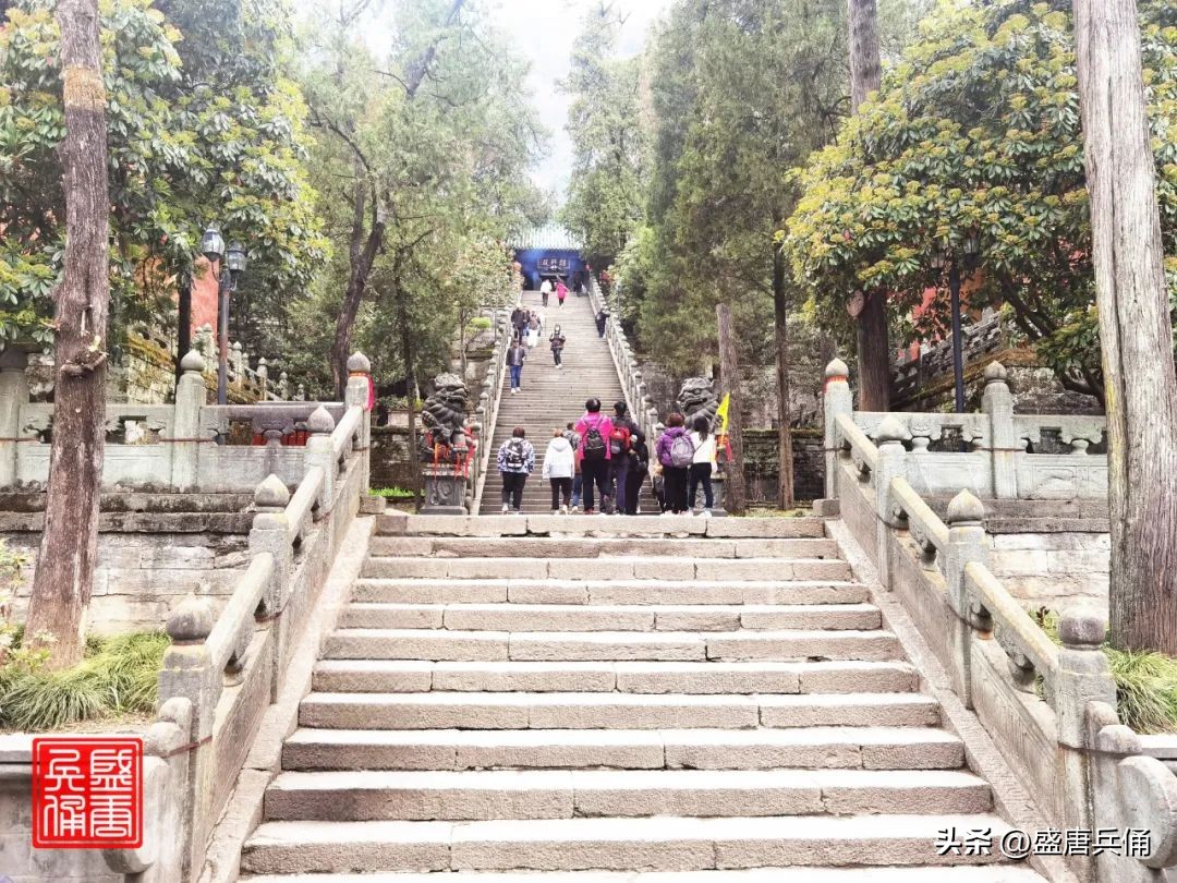 湖北十堰丹江口武当山紫霄宫,十堰武当山金殿