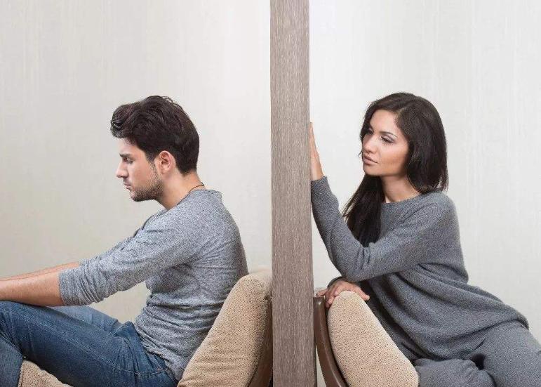 人体润滑剂，对女性伤害大还是对男性？能长期用吗？看完涨知识