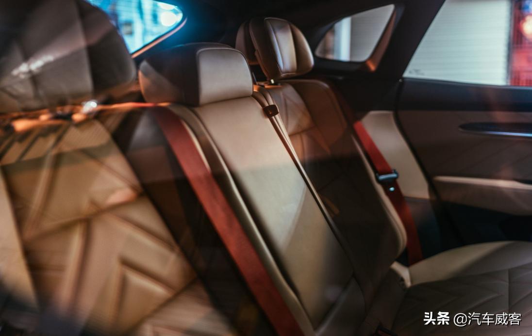 帕拉梅拉和极氪001是一个车型吗,帕拉梅拉bose音响效果