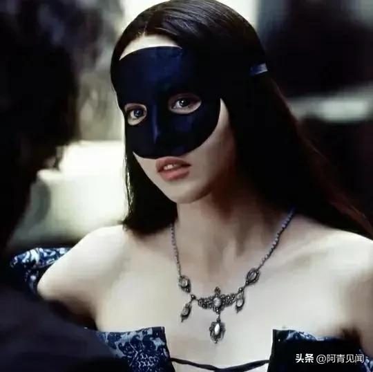 阿佳妮法国国宝级美人,法国第一美人阿佳妮致青春