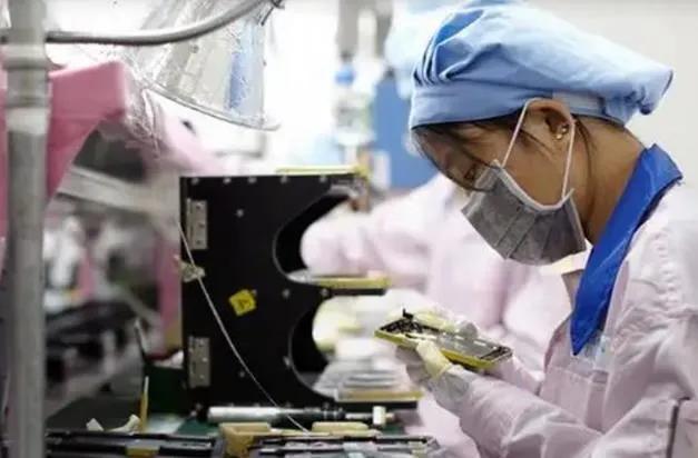 富士康招聘大学生的条件,富士康本科生进去也要干流水线吗