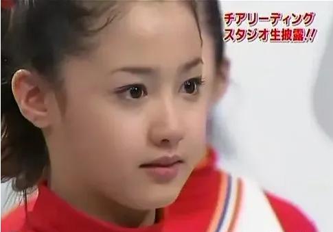 丑到让岳父称恶心，日本女神的老公为什么又老又丑，有的还特别渣