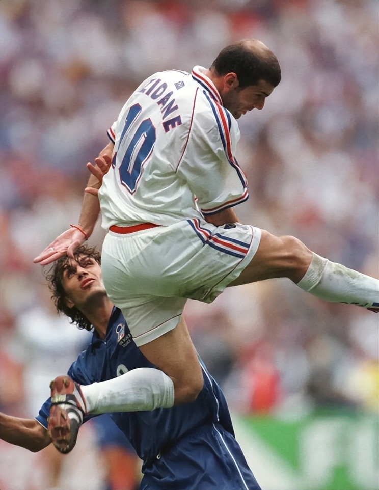 齐达内还能当主教练吗,齐达内能打败梅西吗