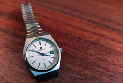 9年的天梭表,天梭手表父母款