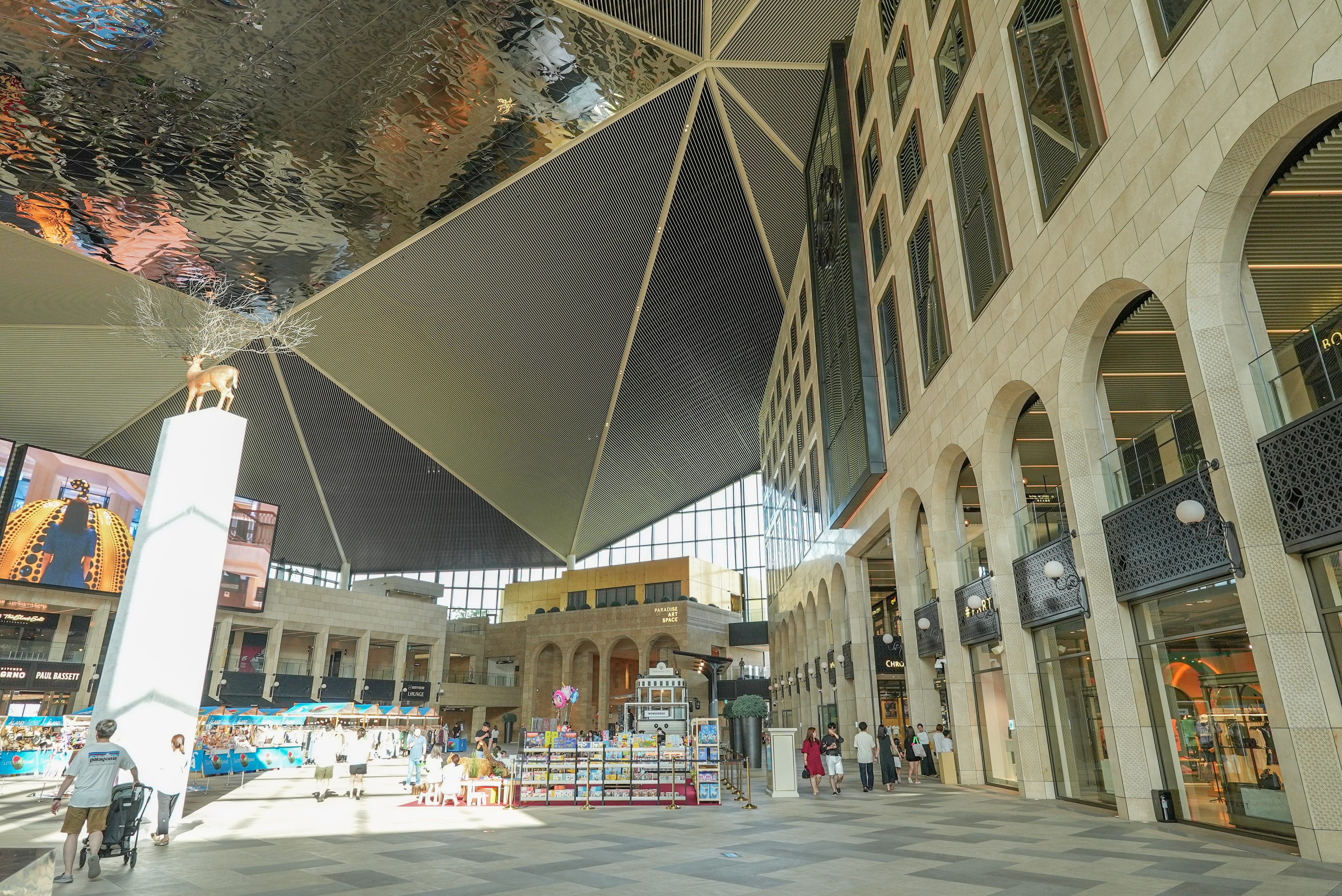 一晚酒店多少钱,一晚一千元五星级酒店