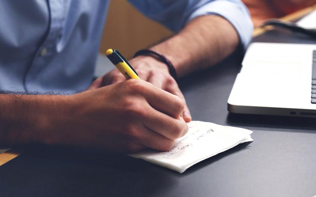 平行志愿投档线怎么确定,填志愿最低投档线怎么确定出来的