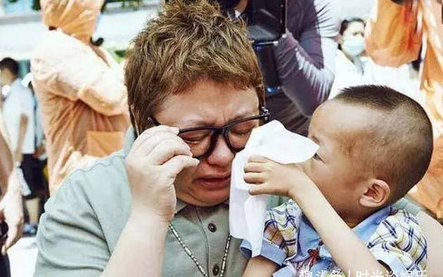 韩红公开回应被举报事件,韩红再被质疑事件