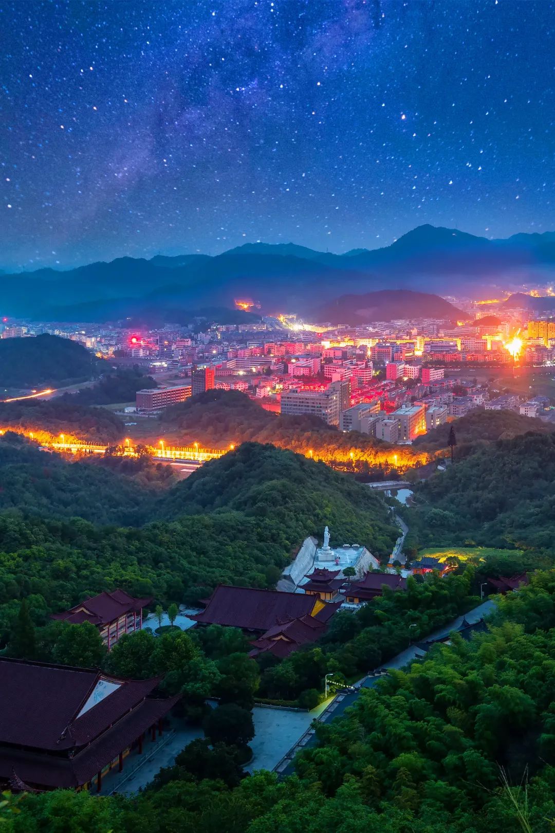 这座被赚钱耽误的浙江小县城，藏着无数吃货惦记的世界美食