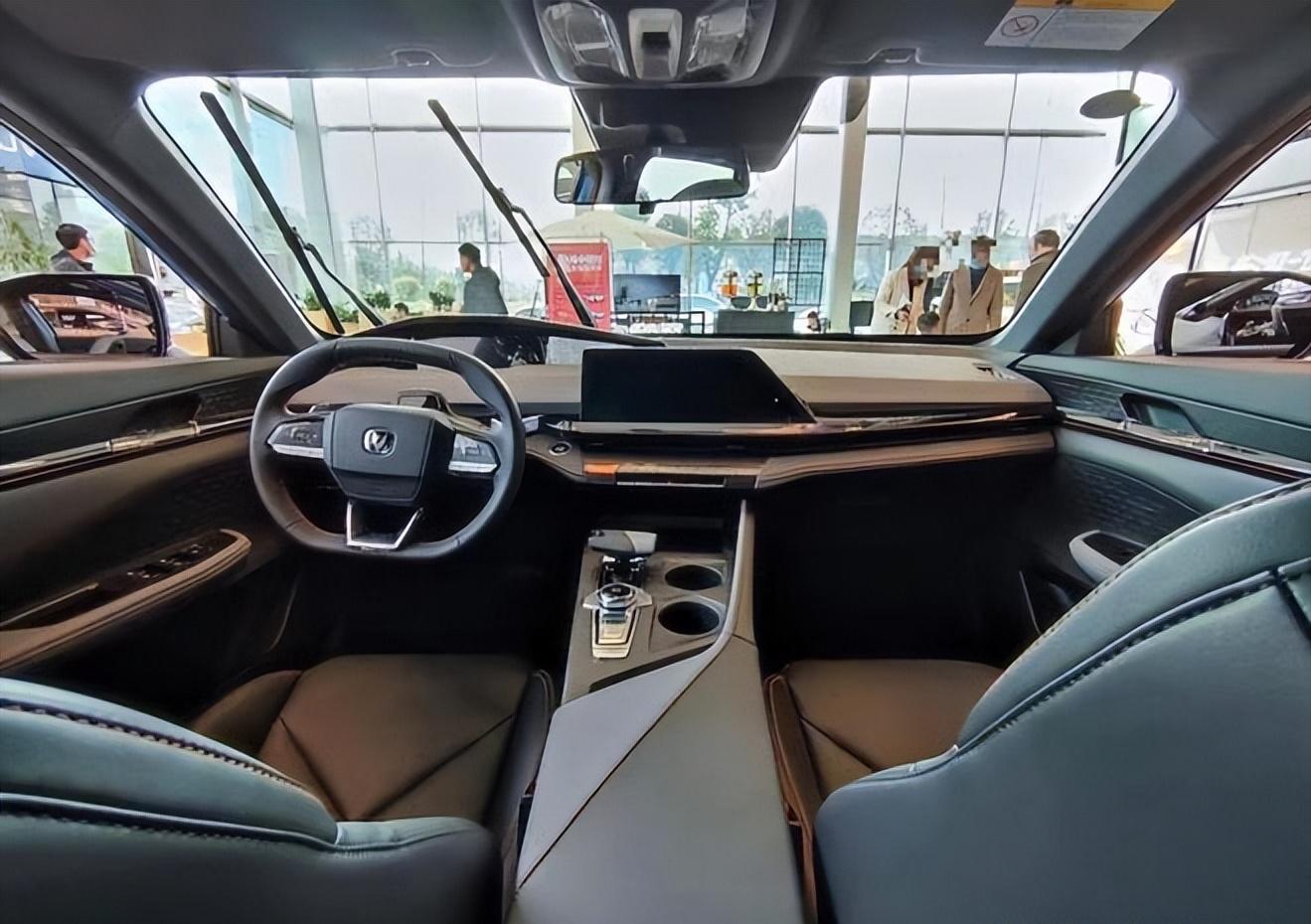 长安uni-v正式上市,华系崛起