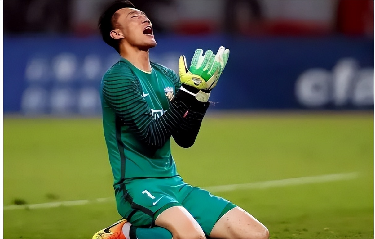 国足蛀虫李铁:罪行不止敛财上亿,戴罪立功曝光足坛背后*b大**oss