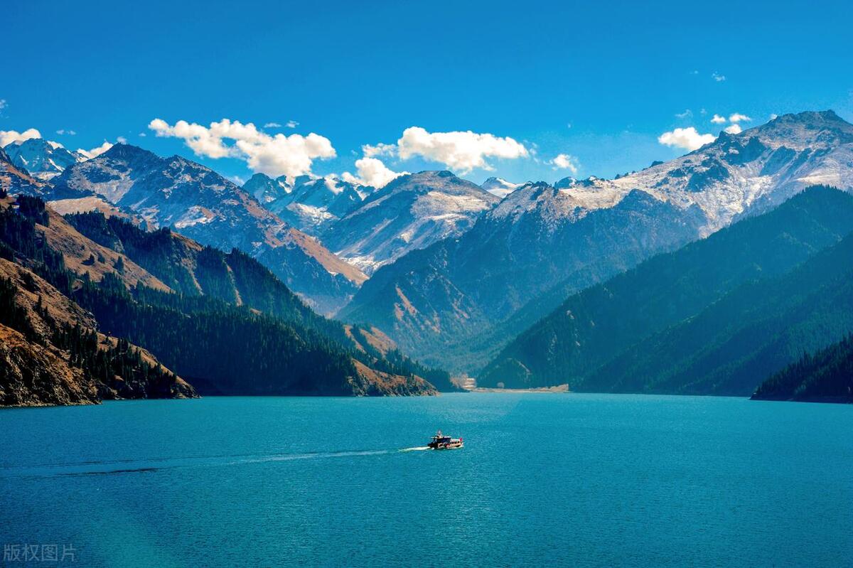 我的旅行故事，拯救被石头砸伤的小男孩，大家的反应让我看清人性