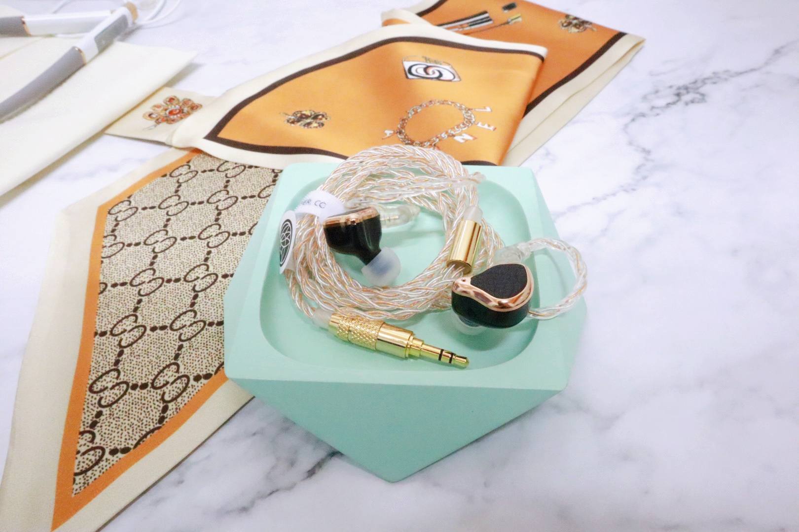 锦瑟香也耳机蓝牙可换线,锦瑟香也蓝牙耳机测评