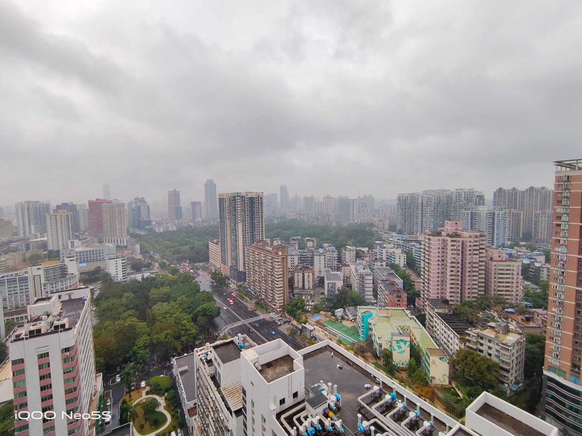 真我neo2和iqooneo5哪个好,iqoo5和iqooneo5哪个强