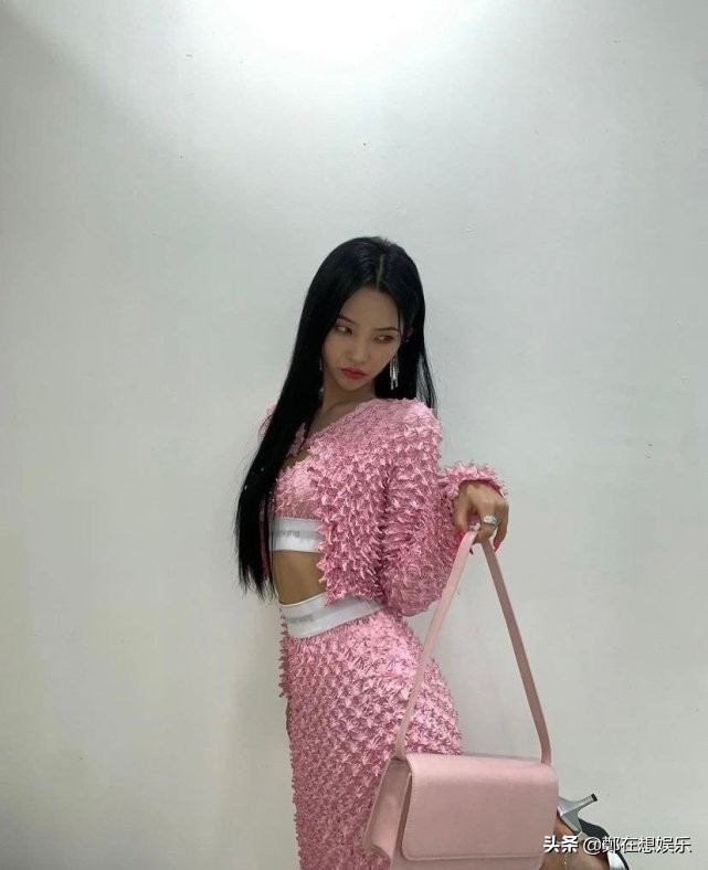「太美了」这是韩流女偶像中最新的女性时尚潮流吗