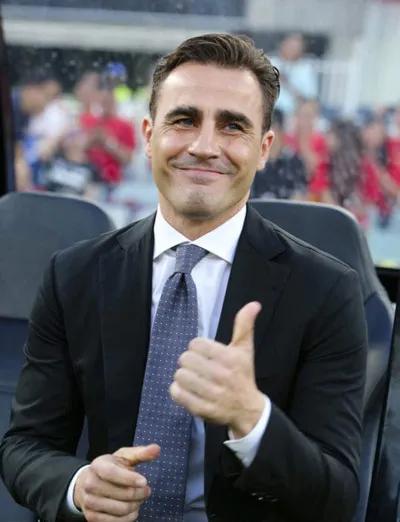 克里斯蒂亚诺罗纳尔多足坛帅哥,天下足球足坛10大帅哥